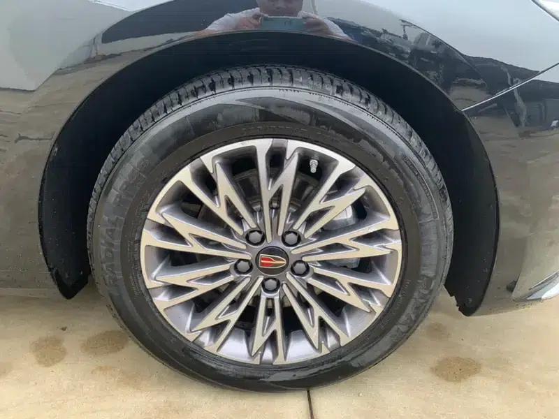 Hongqi H5 2023 2.0T Automatic Intelligent Flagship Edition — миниатюра 8