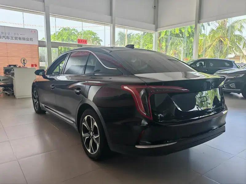 Hongqi E-QM5 2023 Basic Travel Edition — миниатюра 4