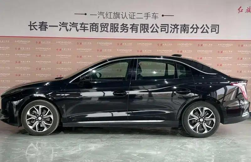 Hongqi E-QM5 2023 Facelift Basic Travel Edition — миниатюра 3