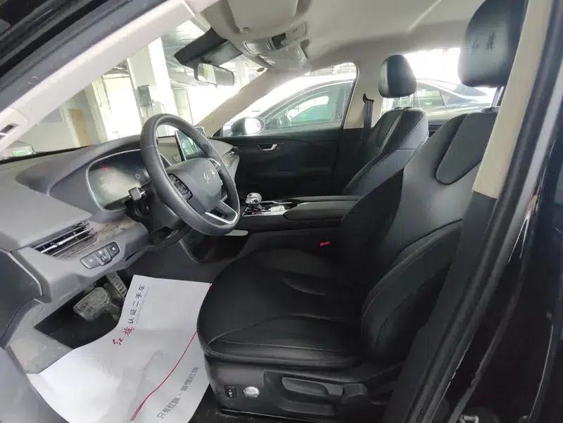 Hongqi E-QM5 2023 Facelift Basic Travel Edition — миниатюра 7