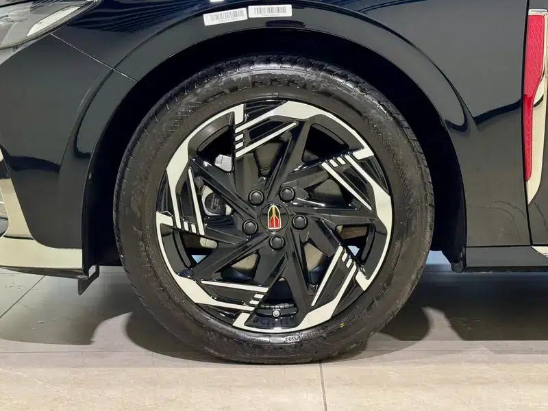 Hongqi H6 2023 2.0T Elegant Edition — миниатюра 11