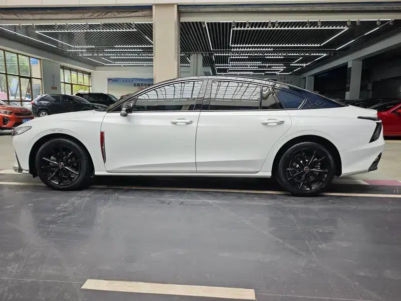 Hongqi H6 2024 2.0T Premium Edition — миниатюра 4