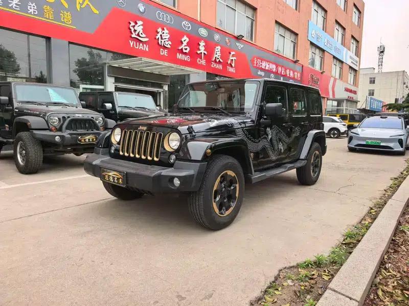 2014 Jeep Wrangler 3.6L Dragon Edition — миниатюра 1