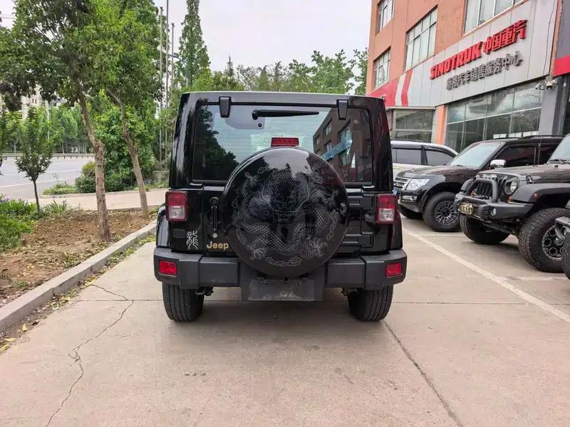 2014 Jeep Wrangler 3.6L Dragon Edition — миниатюра 5
