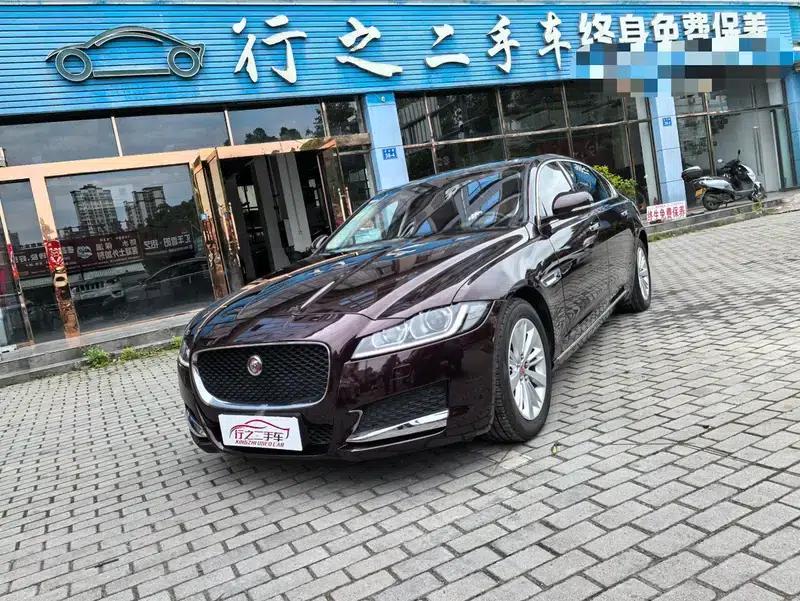 2017 Jaguar XFL 2.0T 240PS Luxury Edition — миниатюра 1
