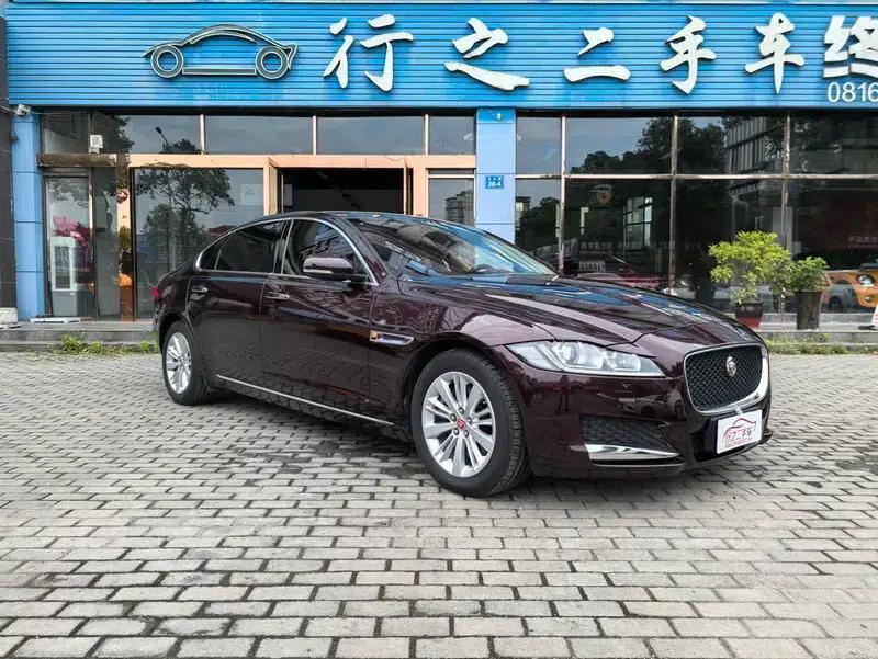 2017 Jaguar XFL 2.0T 240PS Luxury Edition — миниатюра 3