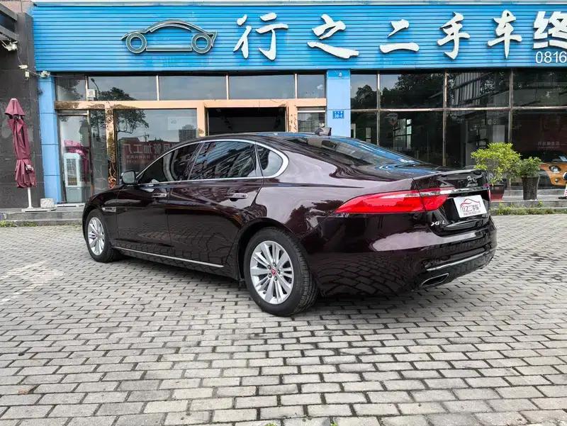 2017 Jaguar XFL 2.0T 240PS Luxury Edition — миниатюра 5