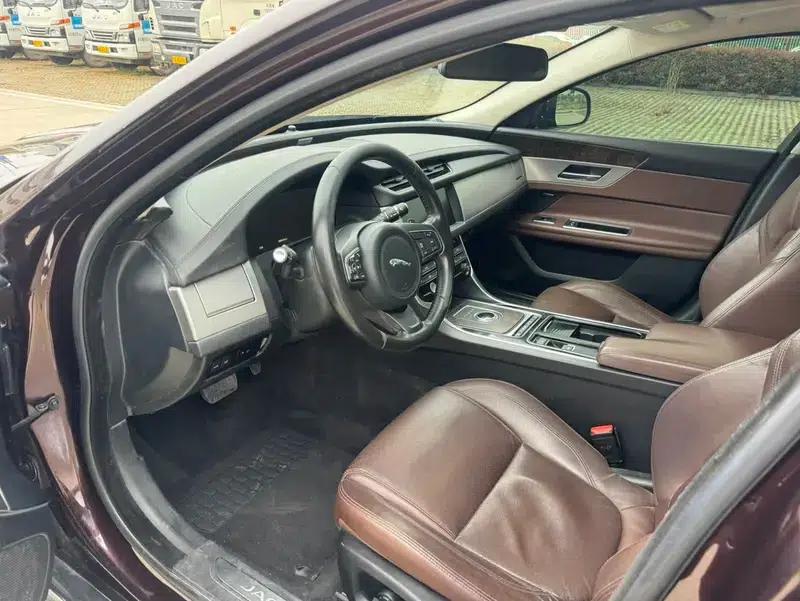 2017 Jaguar XFL 2.0T 240PS Premium Edition — миниатюра 14