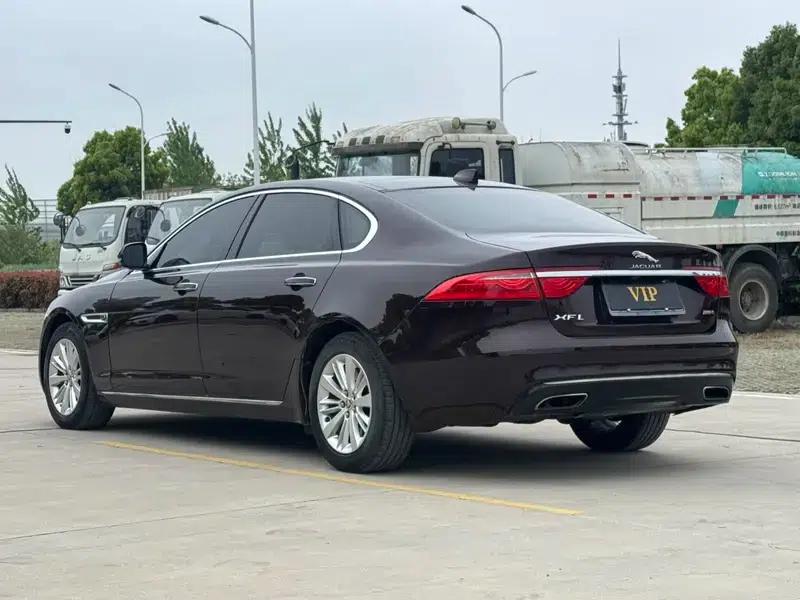 2017 Jaguar XFL 2.0T 240PS Premium Edition — миниатюра 4