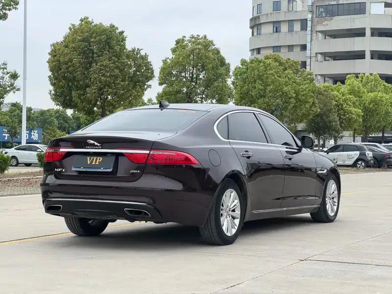 2017 Jaguar XFL 2.0T 240PS Premium Edition — миниатюра 6
