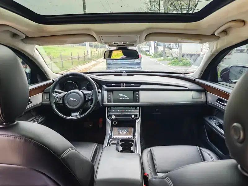 2017 Jaguar XFL 2.0T 200PS Elegance Edition — миниатюра 13