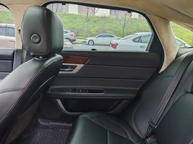 2017 Jaguar XFL 2.0T 200PS Elegance Edition — миниатюра 21