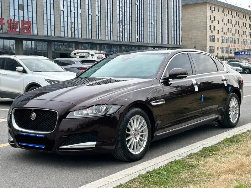 2017 Jaguar XFL 2.0T 200PS Elegance Edition — миниатюра 1