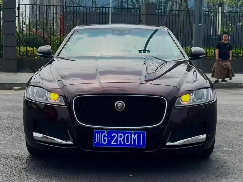 2017 Jaguar XFL 2.0T 240PS Luxury Edition — миниатюра 2