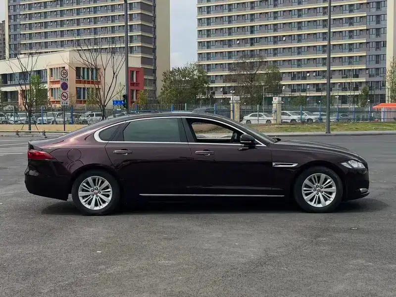 2017 Jaguar XFL 2.0T 240PS Luxury Edition — миниатюра 7