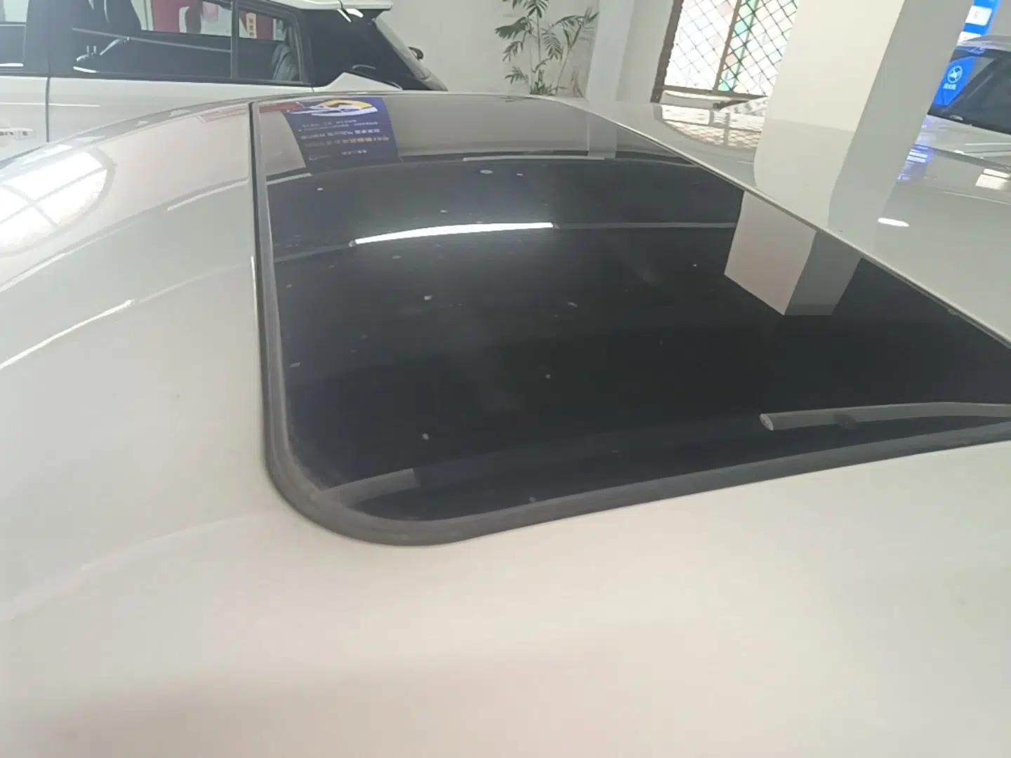 Skoda Rapid 2015 1.6L Manual Smart Selection Model — миниатюра 7