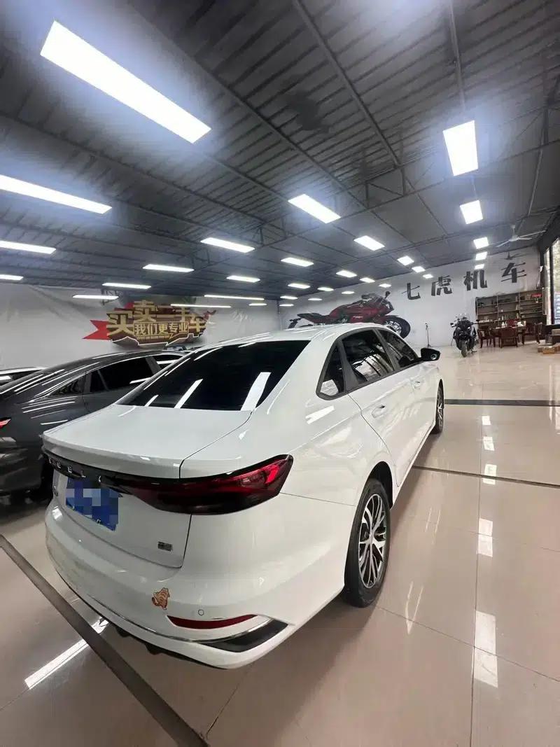 Geely Emgrand 2025 4th Generation 1.5L CVT Dragon Edition — миниатюра 5