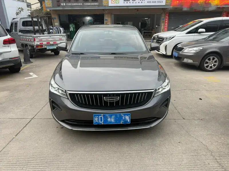 Geely Emgrand 2022 4th Generation 1.5L CVT Flagship Edition — миниатюра 2