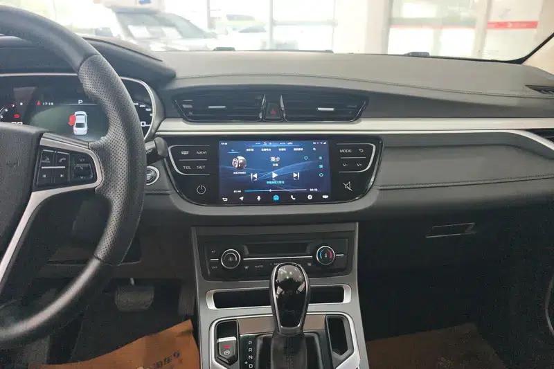 Geely Emgrand 2018 1.5L CVT Upward Connected Edition — миниатюра 11
