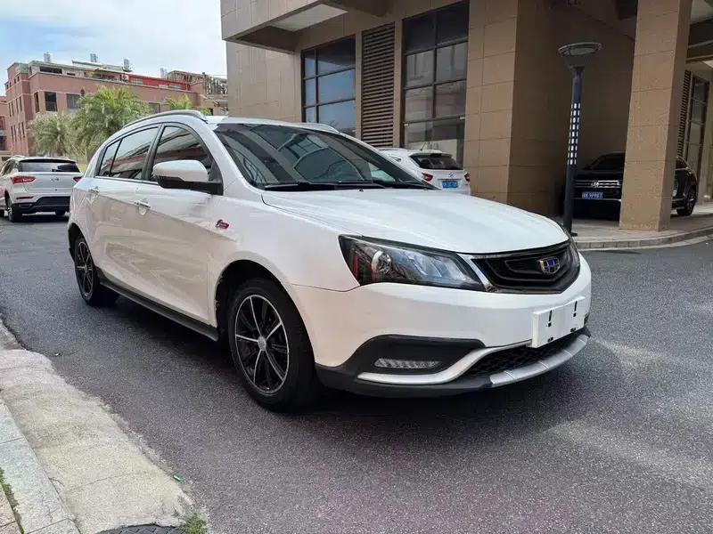 Geely Emgrand 2017 Hatchback RS Million Edition 1.5L CVT Upward Version — миниатюра 3