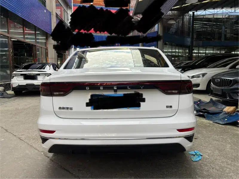 Geely Emgrand 2022 4th Generation 1.5L CVT Flagship Edition — миниатюра 6