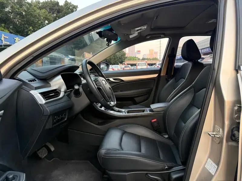 Geely Emgrand 2018 1.5L CVT Upward Connected Edition — миниатюра 10