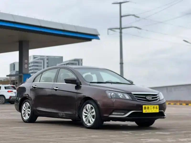 Geely Emgrand 2014 Sedan 1.5L Manual Elite — миниатюра 3