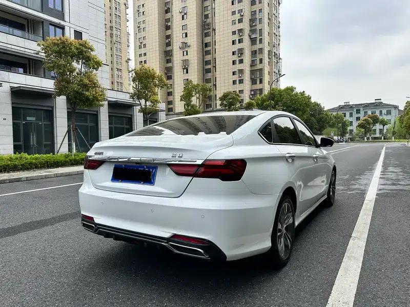 Geely Binrui 2018 14T CVT Binzhi Edition — миниатюра 5