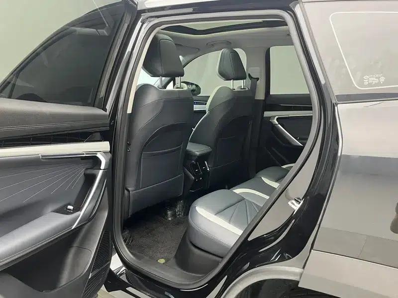 Geely Boyue L 2023 1.5TD DCT Glory Edition — миниатюра 18
