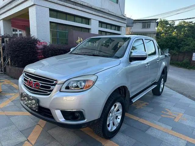 JAC T6 2020 2.0T Diesel Two-Wheel Drive Flagship Model (National VI Emission Standard) HFC4DB2-2E