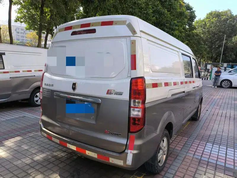New Hiace X30L 2018 1.5L Van Business Edition DLCG14 — миниатюра 4