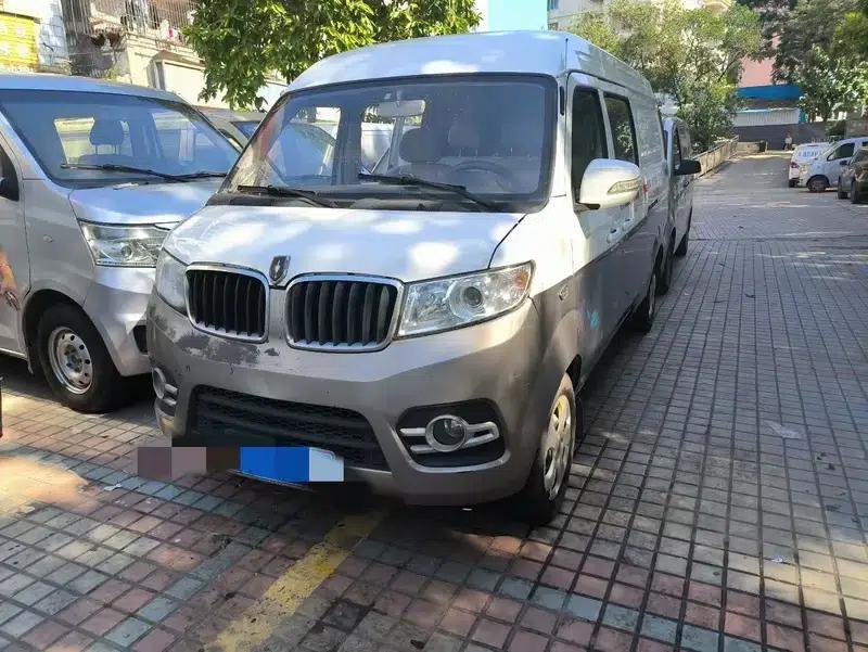 New Hiace X30L 2018 1.5L Van Business Edition DLCG14 — миниатюра 5