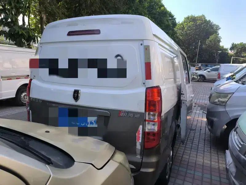 New Hiace X30L 2018 1.5L Van Business Edition DLCG14 — миниатюра 7