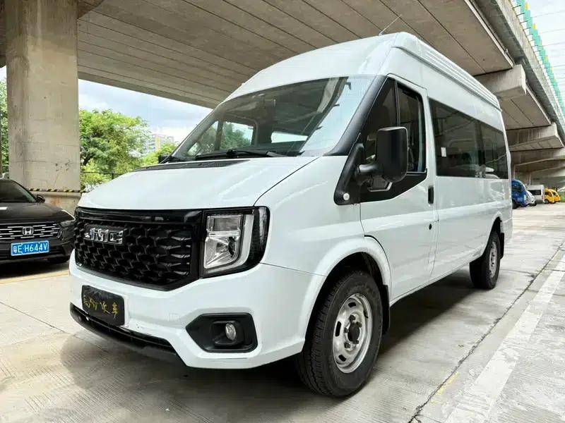 Fushun 2023 2.0T Manual Diesel Mid-Wheelbase Mid-Roof Commercial Multi-Purpose Passenger Van (6 Seats) — миниатюра 1