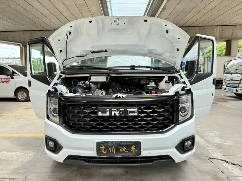 Fushun 2023 2.0T Manual Diesel Mid-Wheelbase Mid-Roof Commercial Multi-Purpose Passenger Van (6 Seats) — миниатюра 13