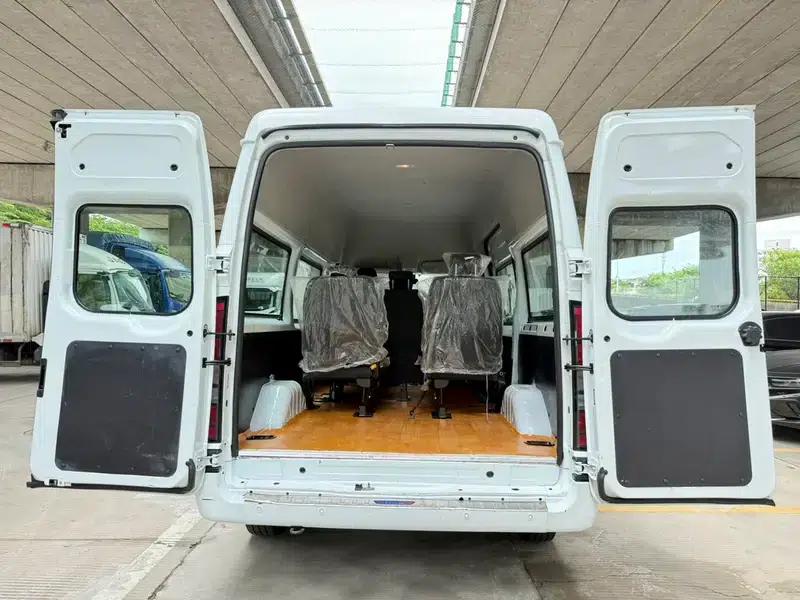 Fushun 2023 2.0T Manual Diesel Mid-Wheelbase Mid-Roof Commercial Multi-Purpose Passenger Van (6 Seats) — миниатюра 24