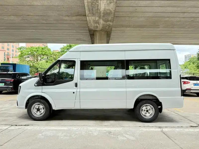 Fushun 2023 2.0T Manual Diesel Mid-Wheelbase Mid-Roof Commercial Multi-Purpose Passenger Van (6 Seats) — миниатюра 4