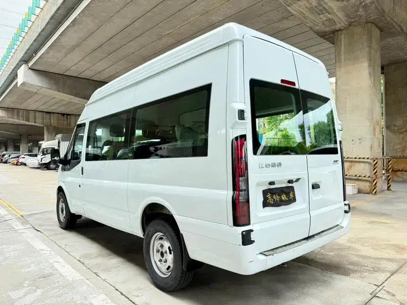 Fushun 2023 2.0T Manual Diesel Mid-Wheelbase Mid-Roof Commercial Multi-Purpose Passenger Van (6 Seats) — миниатюра 5
