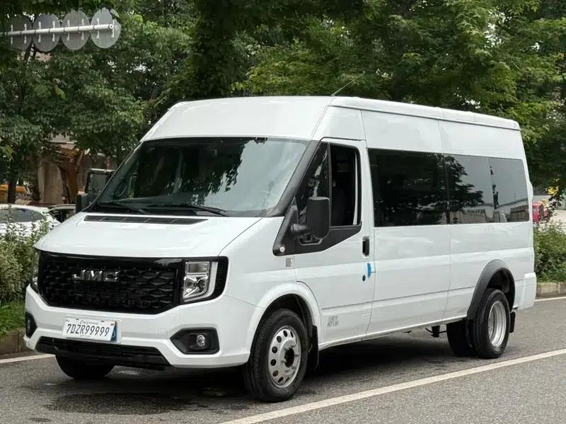 Fu Shun 2025 2.0T Automatic Rear-Wheel Drive 5-Seater Factory Customized Edition — миниатюра 1