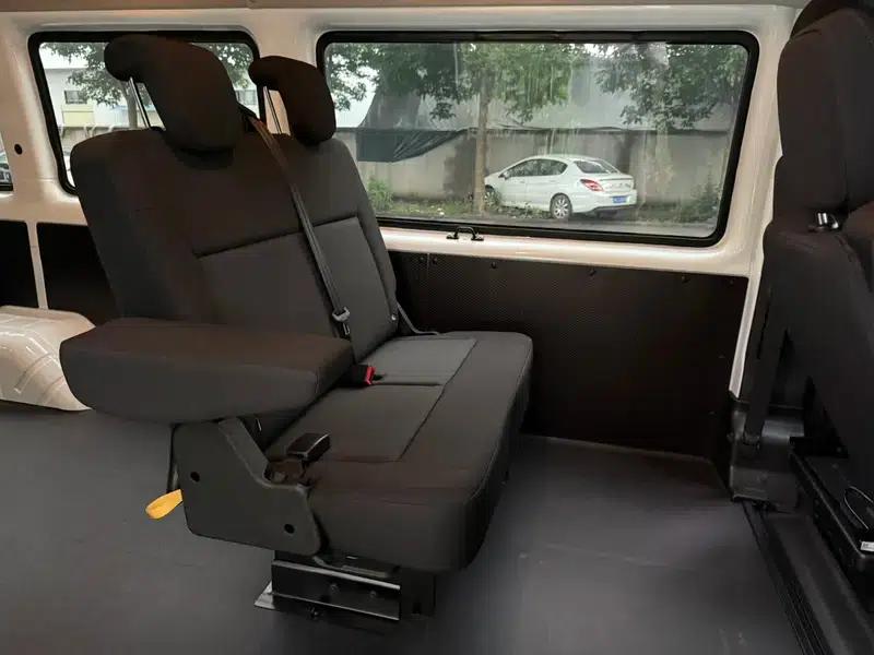 Fu Shun 2025 2.0T Automatic Rear-Wheel Drive 5-Seater Factory Customized Edition — миниатюра 16