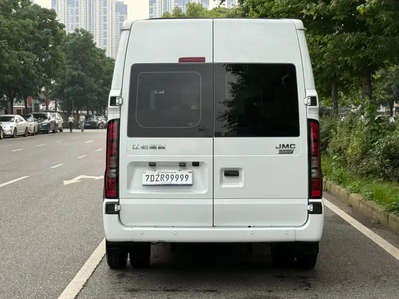 Fu Shun 2025 2.0T Automatic Rear-Wheel Drive 5-Seater Factory Customized Edition — миниатюра 5