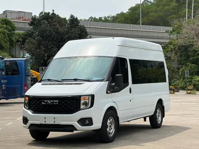 Fushun 2023 2.0T Manual Diesel Mid-Wheelbase Mid-Roof Commercial Multi-Purpose Passenger Van (6 Seats) — миниатюра 1