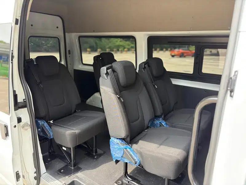 Fushun 2023 2.0T Manual Diesel Mid-Wheelbase Mid-Roof Commercial Multi-Purpose Passenger Van (6 Seats) — миниатюра 14