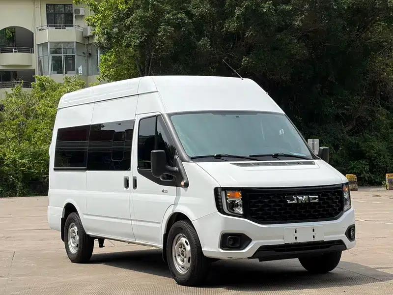 Fushun 2023 2.0T Manual Diesel Mid-Wheelbase Mid-Roof Commercial Multi-Purpose Passenger Van (6 Seats) — миниатюра 3