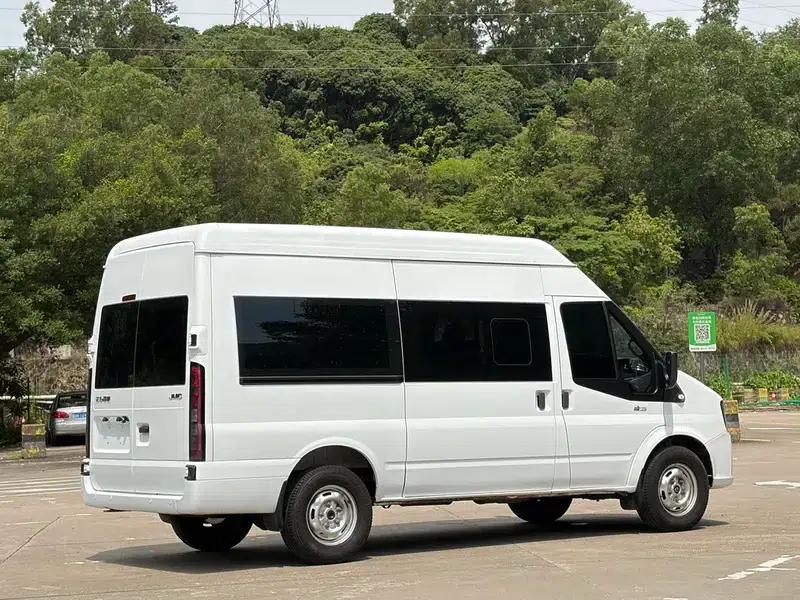 Fushun 2023 2.0T Manual Diesel Mid-Wheelbase Mid-Roof Commercial Multi-Purpose Passenger Van (6 Seats) — миниатюра 5