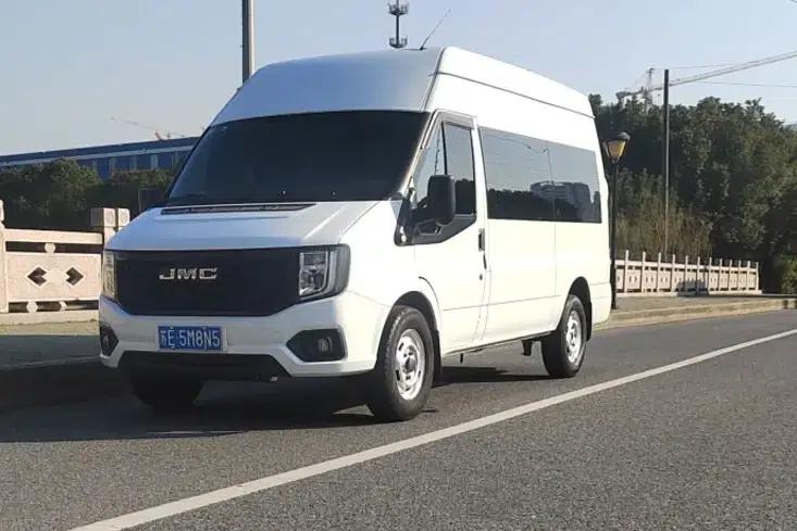 Fushun 2023 2.0T Manual Diesel Mid-Wheelbase Mid-Roof Commercial Multi-Purpose Passenger Van (7 Seats) — миниатюра 1
