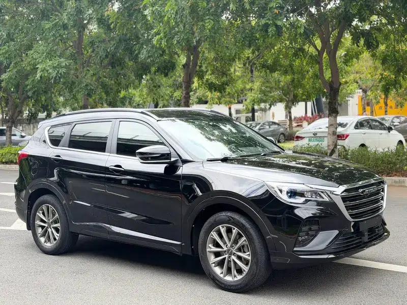 Jetour X70 2020 1.5T DCT Comfort Edition 7-seater — миниатюра 3