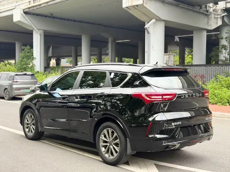 Jetour X70 2020 1.5T DCT Comfort Edition 7-seater — миниатюра 4