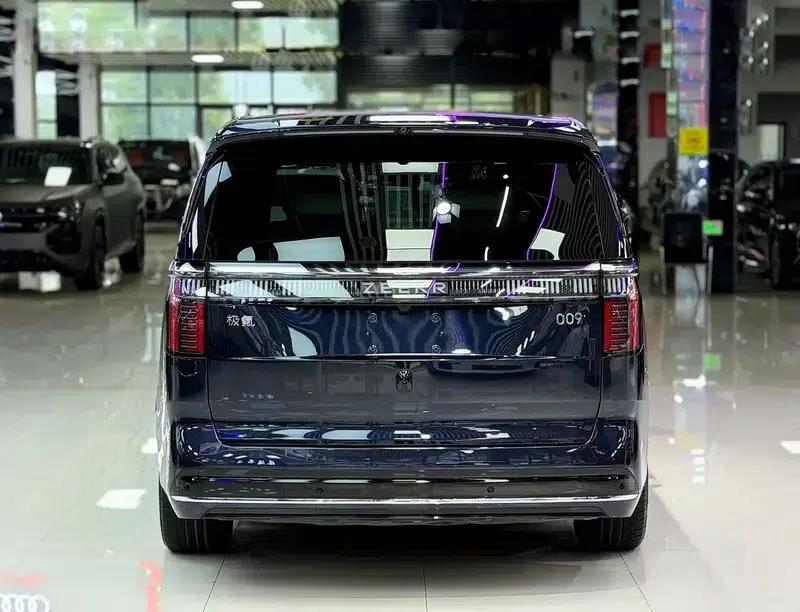 ZEEKR 009 2024 Model, Six-Seat Executive Edition, Four-Wheel Drive, 108kWh — миниатюра 5