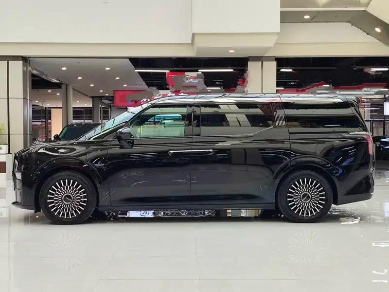ZEEKR 009 2022 Model, 4WD, 6-Seater, Pure Electric, Factory Custom Edition — миниатюра 4
